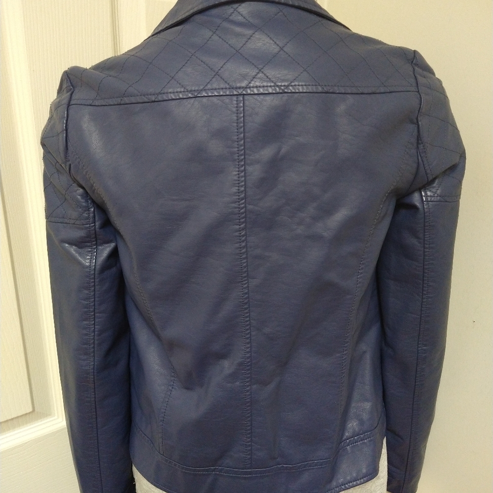 Jacket - Picture 2 of 5